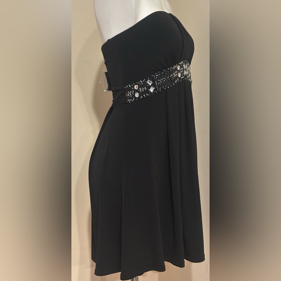WHBM Strapless Black Dress with Embellished Beads On Waist Sz 4. Thick Material. - Picture 2 of 14